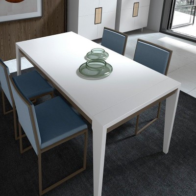 Mesa de comedor extensible Setecientos 700, de Monrabal